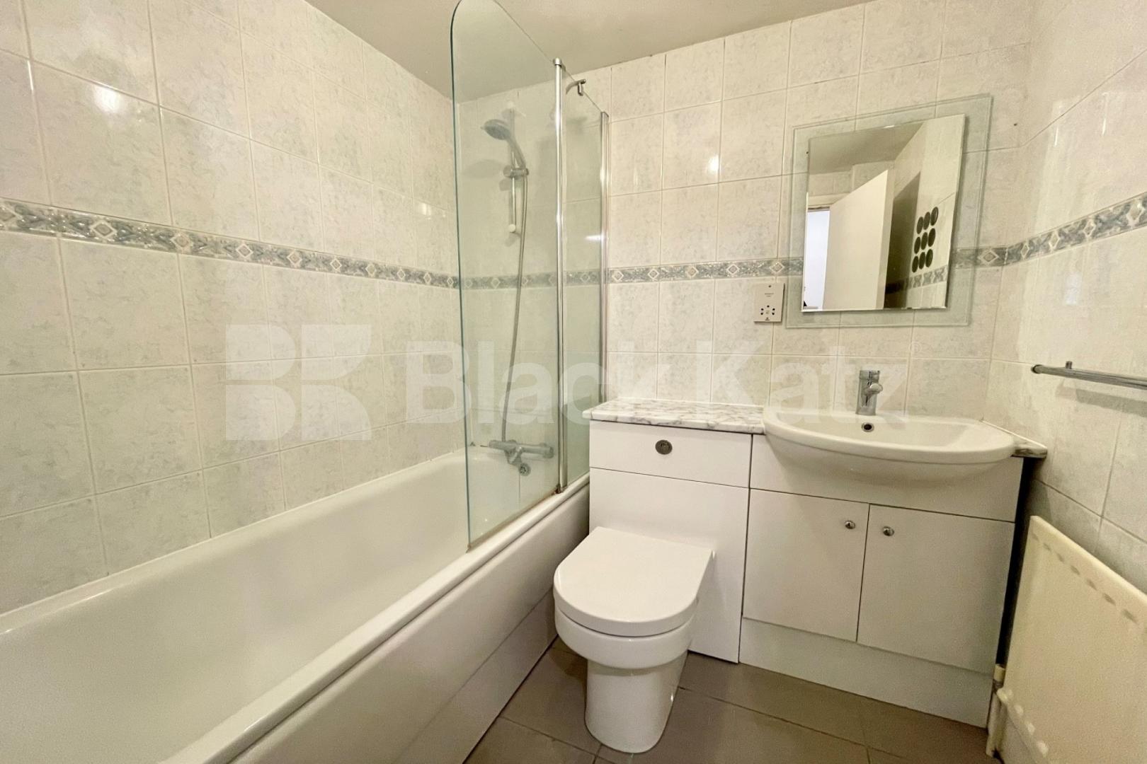 Larger than average, two bedroomed garden flat on the lower ground floor  Drakefield Road, Tooting Bec